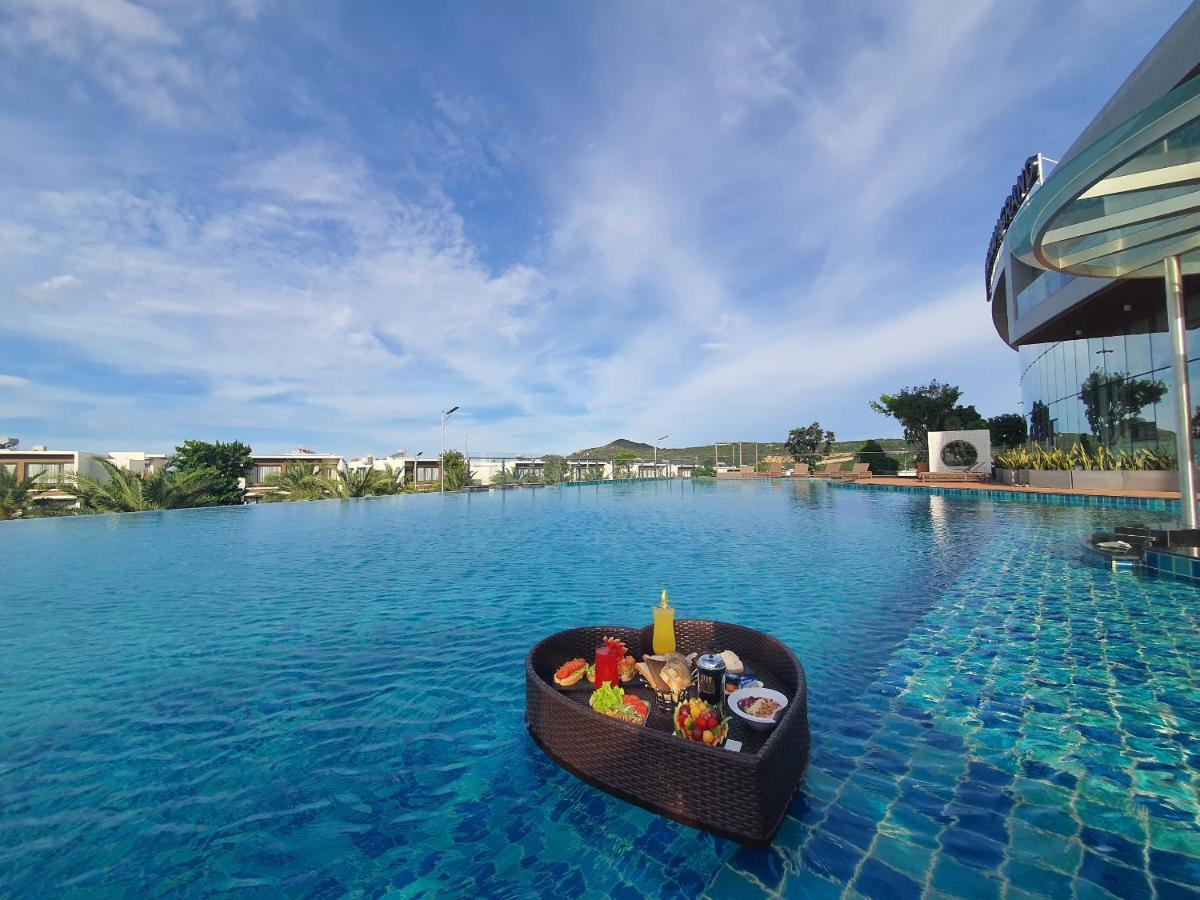 Wyndham Grand Kn Paradise Cam Ranh Extérieur photo